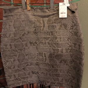 Snakeskin print skirt Brand NWT
